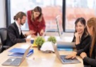 在压力大的职场中,下班时间该如何提升个人能力?